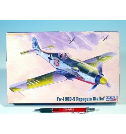 Model FW 190D-9 Papagein Staffel série III 14,16x14,88cm 1:72 v krabici 26x16,5x4cm