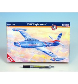 Model F-84 Skyblazers série III 16,25x17,6cm v krabici 26x16,5x3,5cm